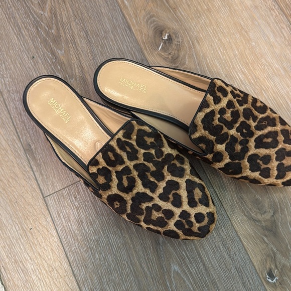 Michael Kors Leopard Print Women's Mules - Picture 4 of 5